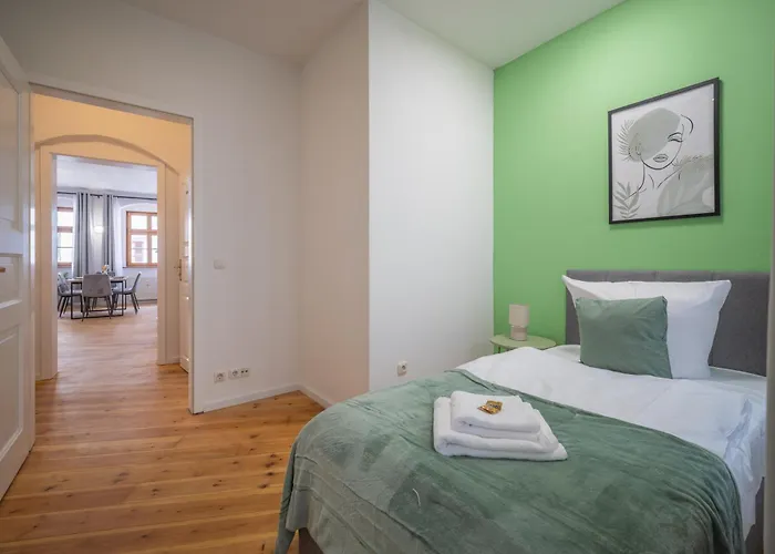 Coview - Altstadt - Parkplatz شقة بيرنا